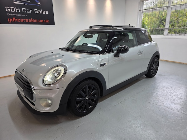 Used MINI Hatch 2018 for sale - 76299845: Photo 5