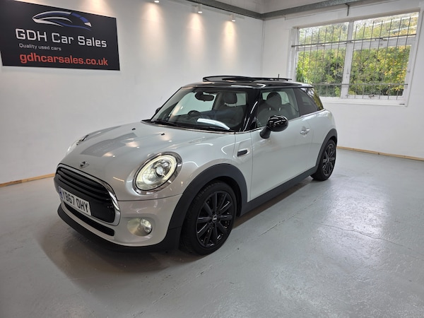 Used MINI Hatch 2018 for sale - 76299845: Photo 9