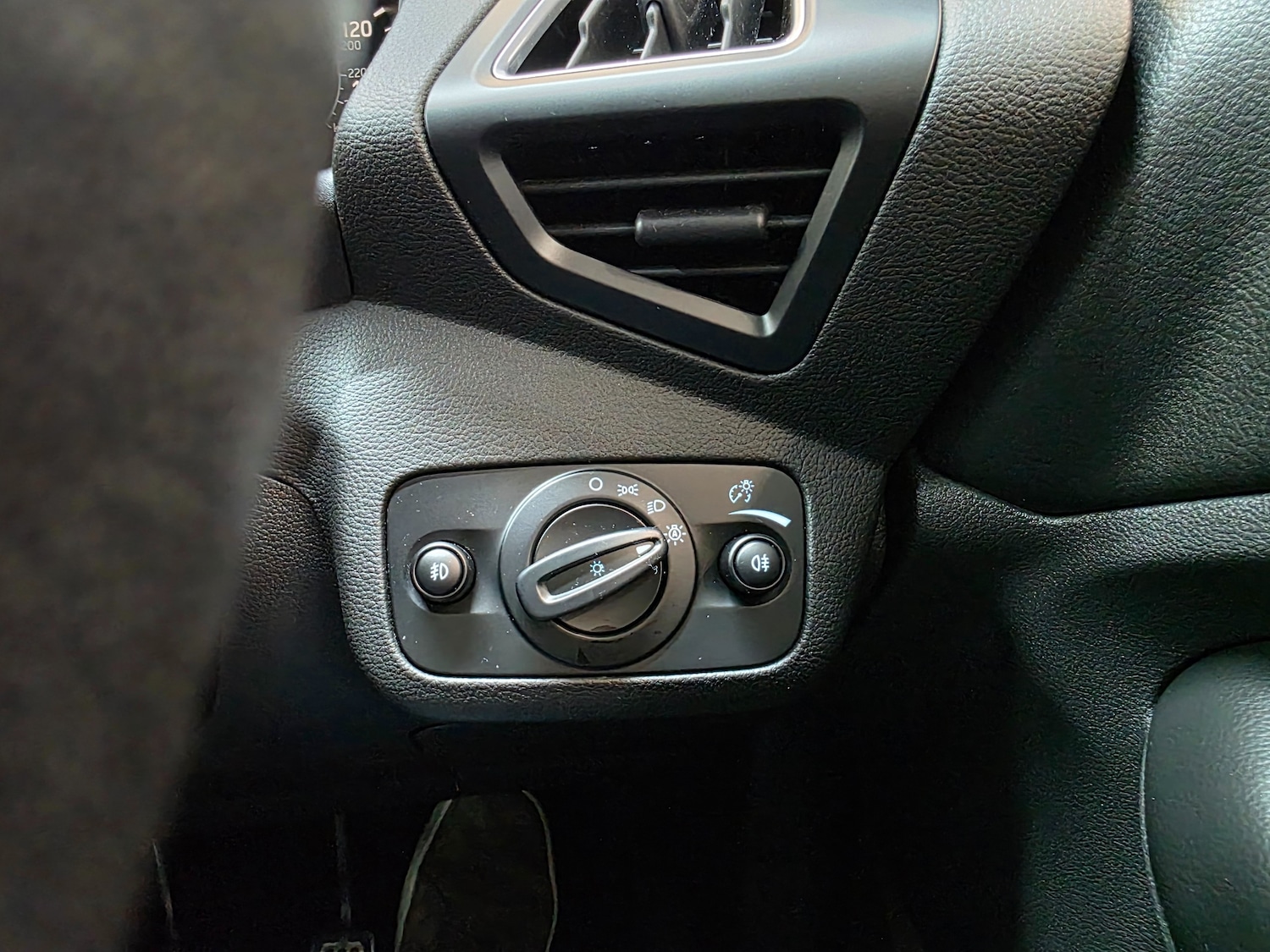 Used Ford Kuga 2018 for sale - 77506100: Photo 46