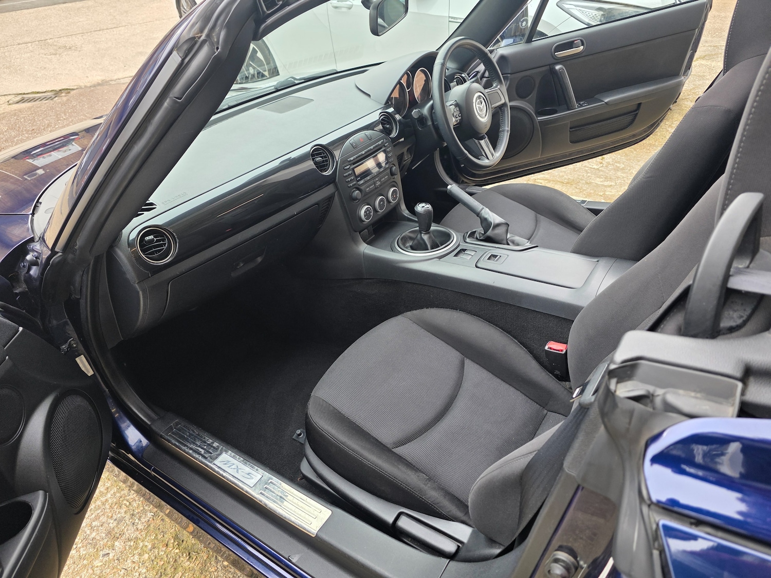 Used Mazda MX-5 for sale - 77878638: Photo 4