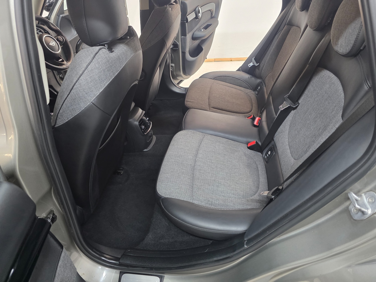 Used MINI Clubman 2017 for sale - 76783333: Photo 31