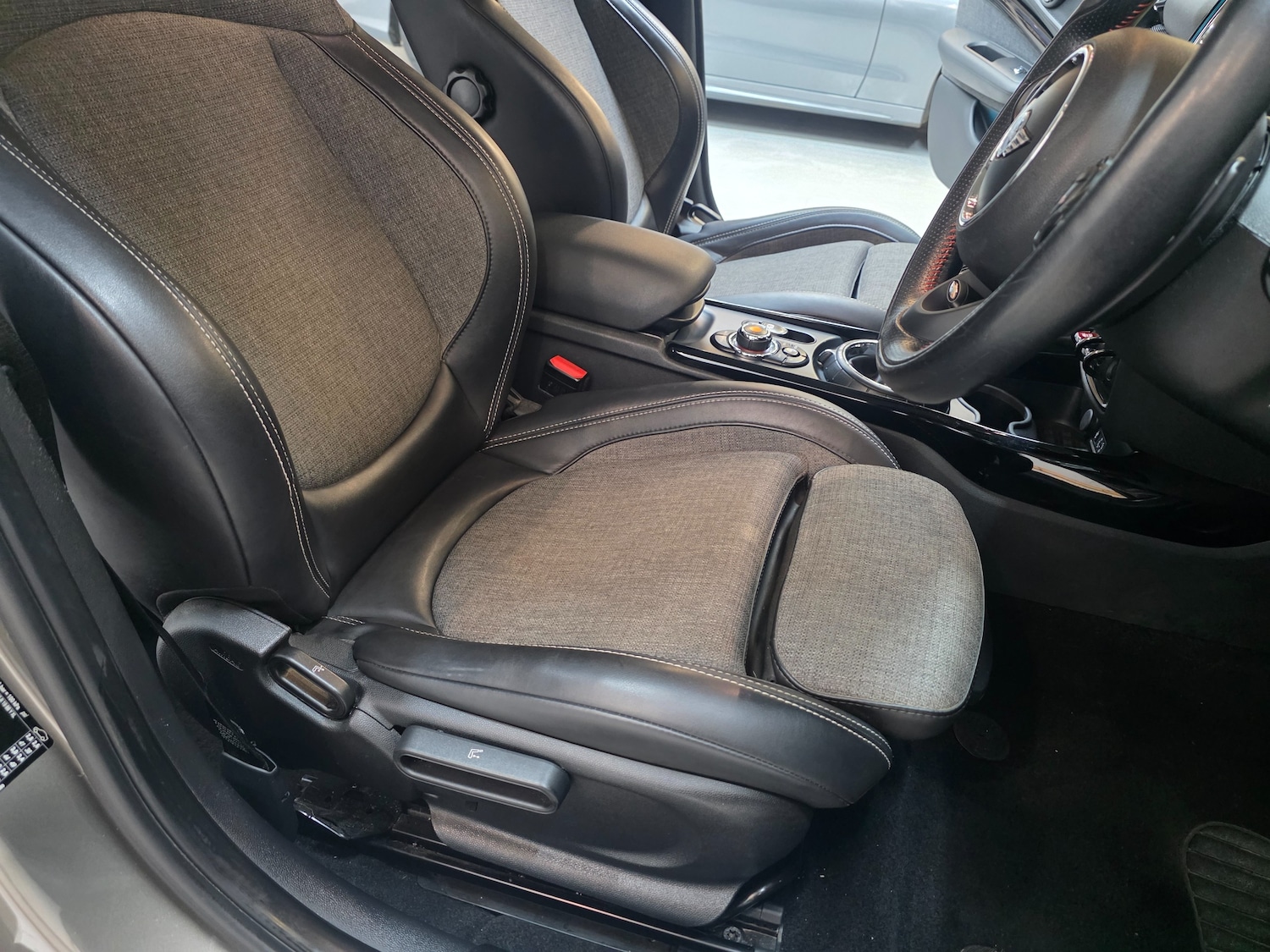 Used MINI Clubman 2017 for sale - 76783333: Photo 46