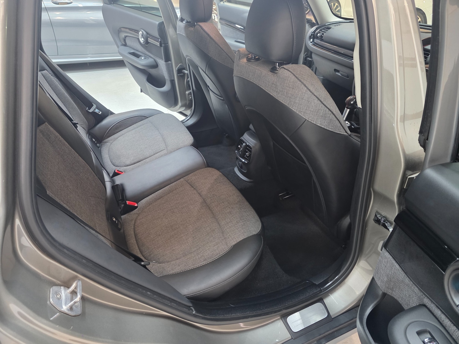 Used MINI Clubman 2017 for sale - 76783333: Photo 49