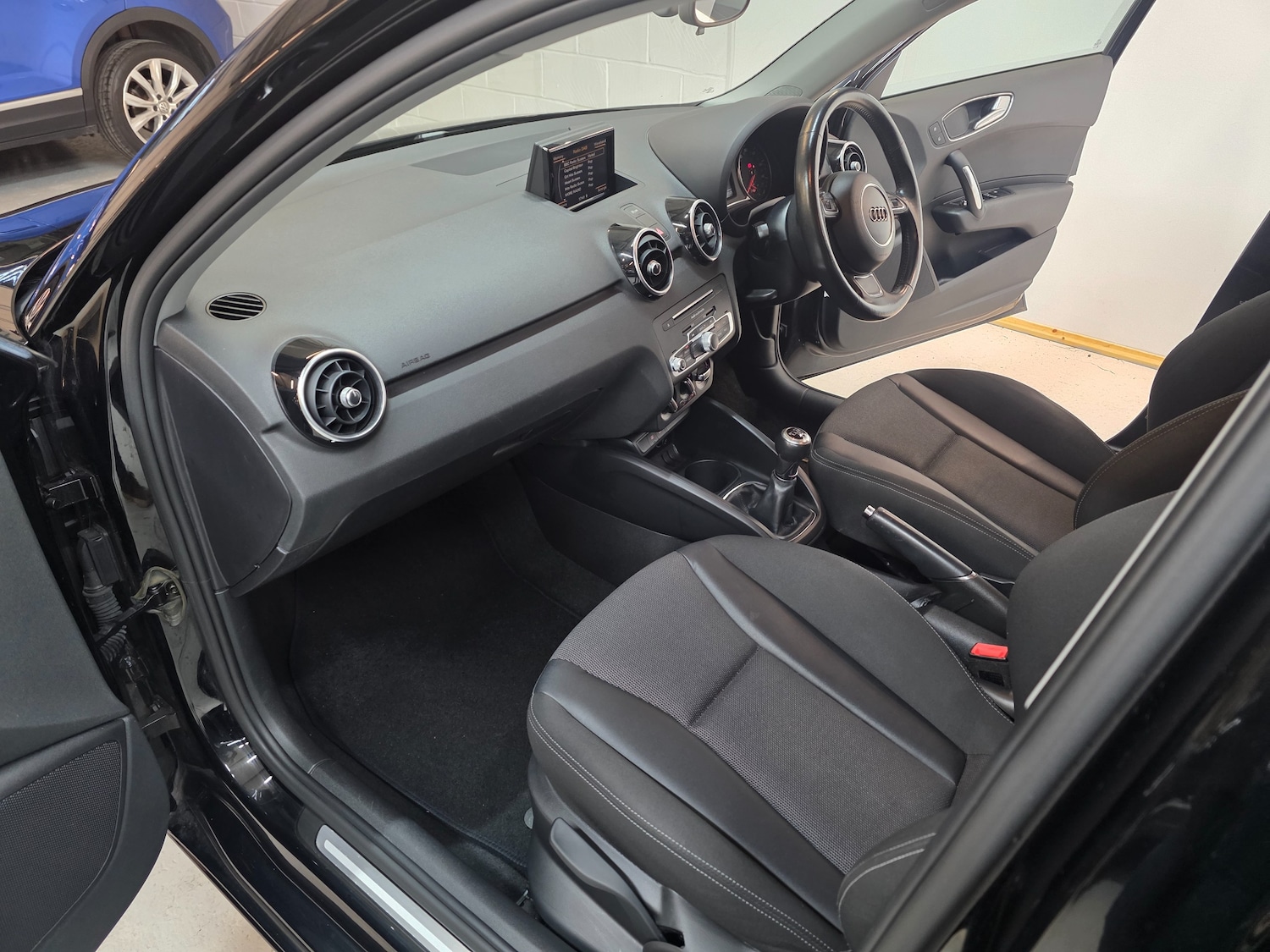 Used Audi A1 2016 for sale - 77685878: Photo 6