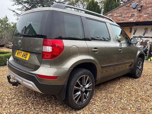 Used Skoda Yeti 2017 for sale - 76292870: Photo 2