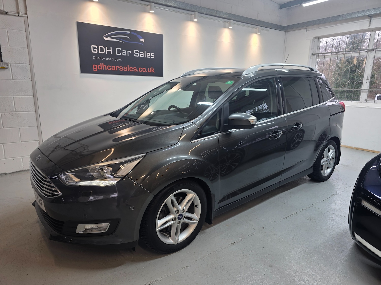 Used Ford Grand C-Max 2017 for sale - 77247693: Photo 2