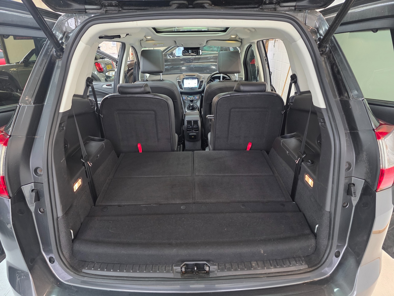 Used Ford Grand C-Max 2017 for sale - 77247693: Photo 28