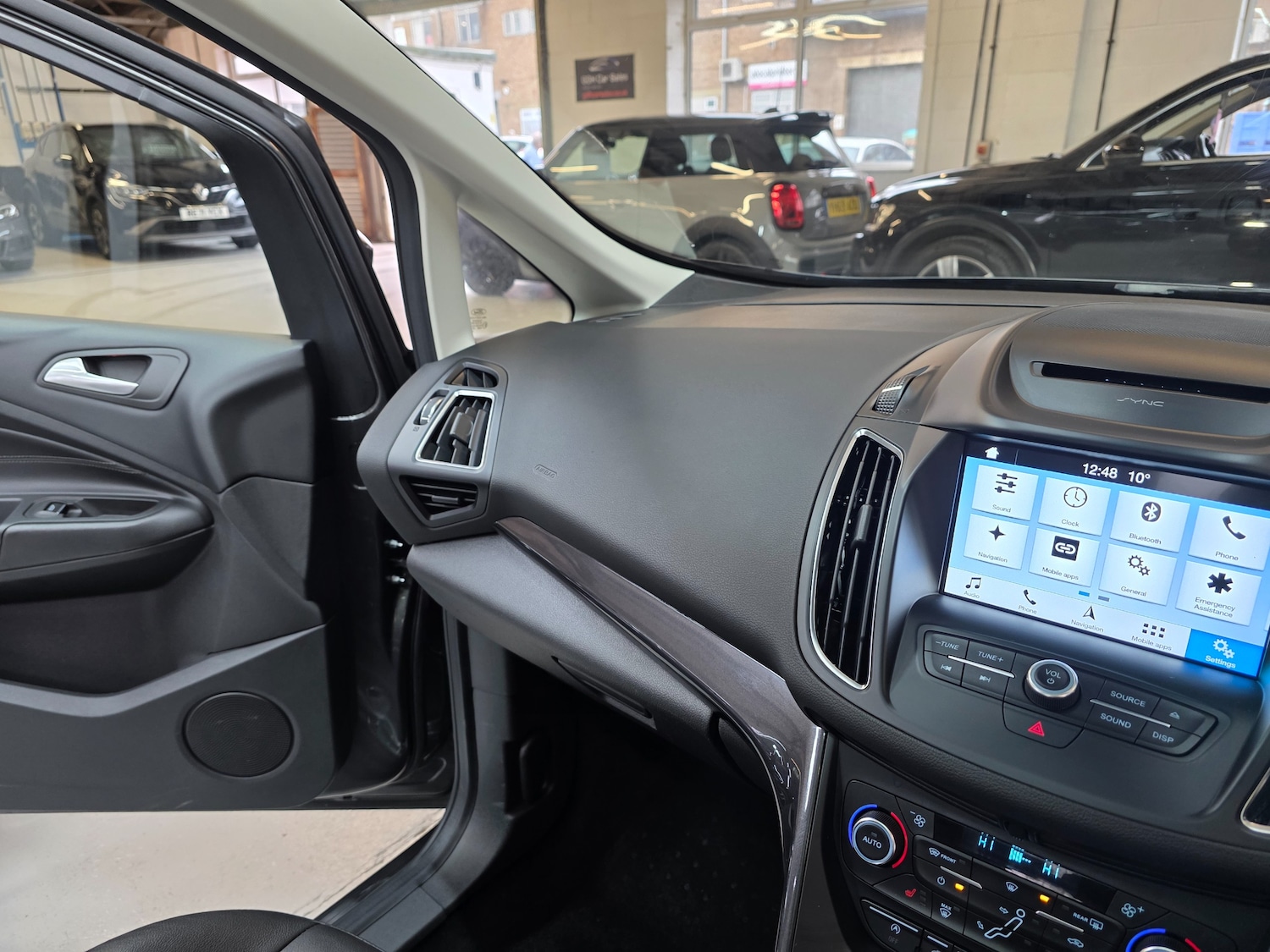 Used Ford Grand C-Max 2017 for sale - 77247693: Photo 45