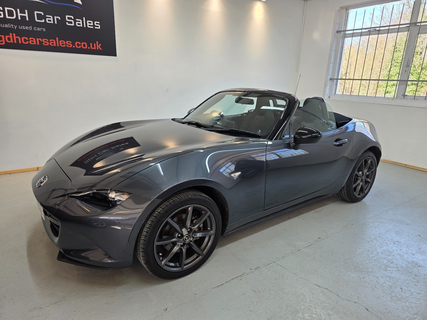 Used Mazda MX-5 2015 for sale - 77740159: Photo 2