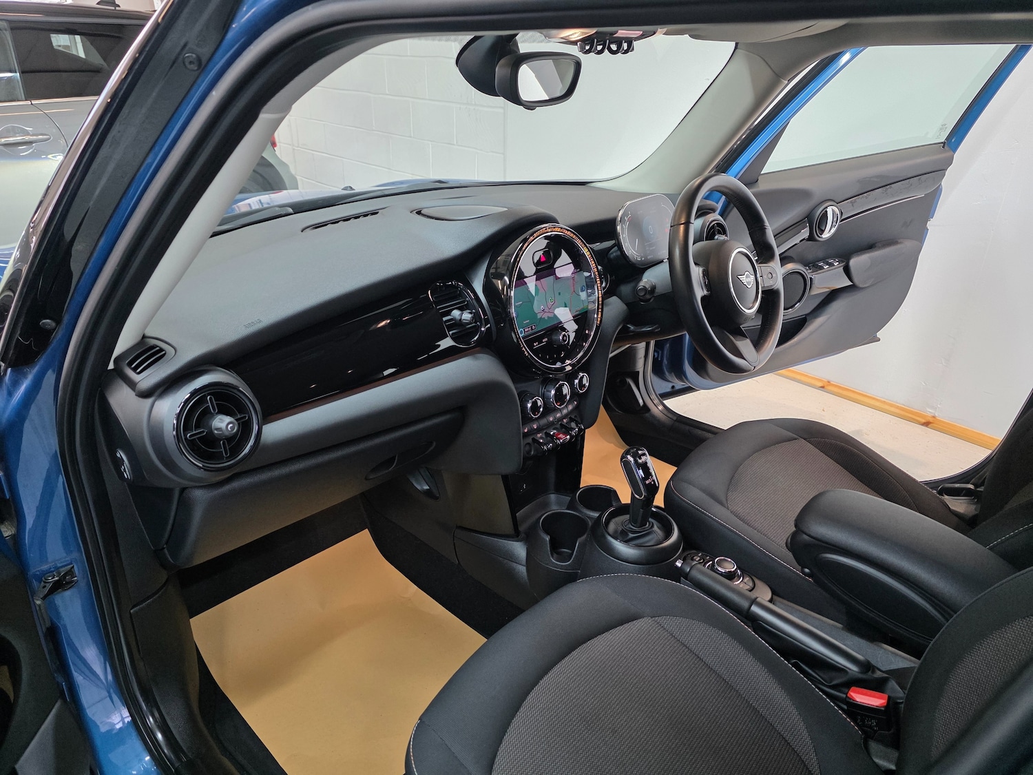 Used MINI Hatch 2021 for sale - 77247701: Photo 10