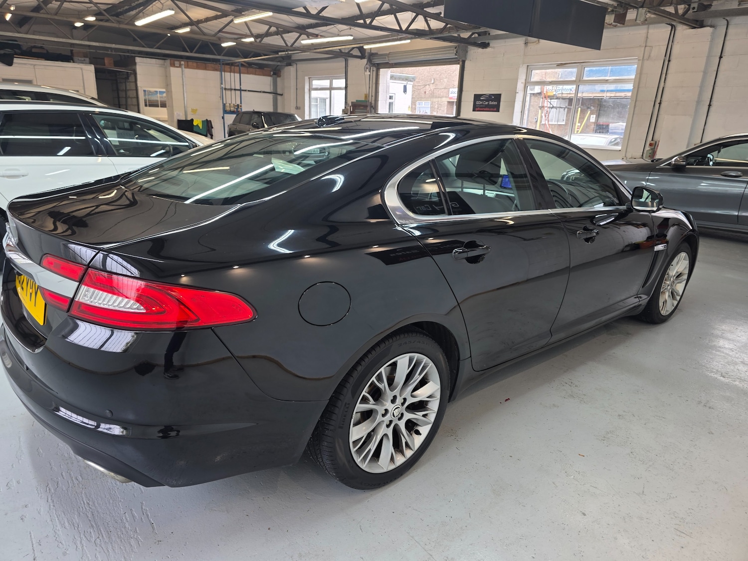 Used Jaguar XF 2012 for sale - 76588735: Photo 11