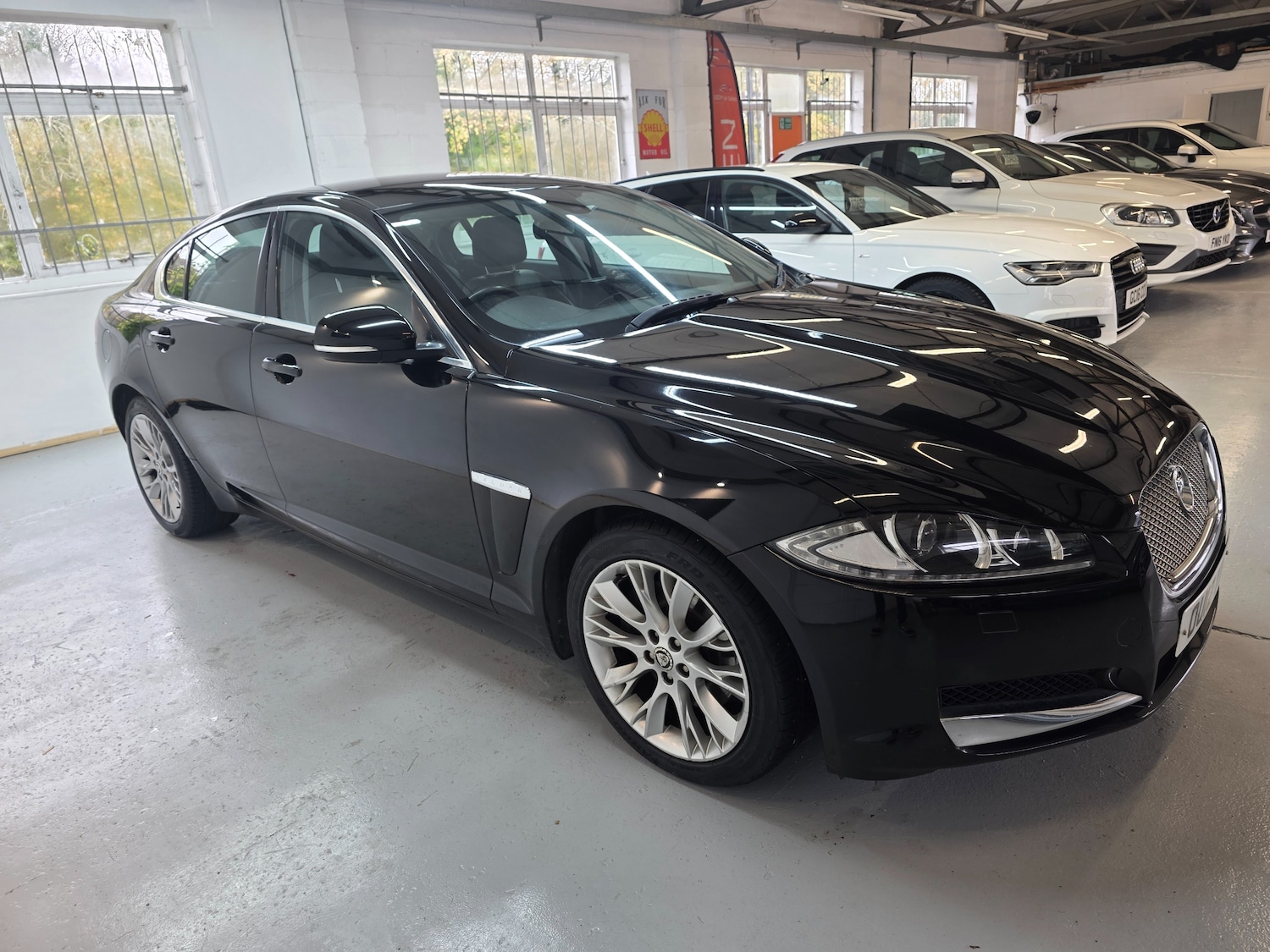 Used Jaguar XF 2012 for sale - 76588735: Photo 13