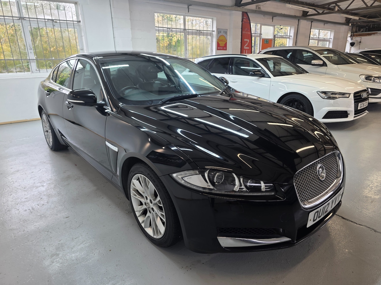 Used Jaguar XF 2012 for sale - 76588735: Photo 14