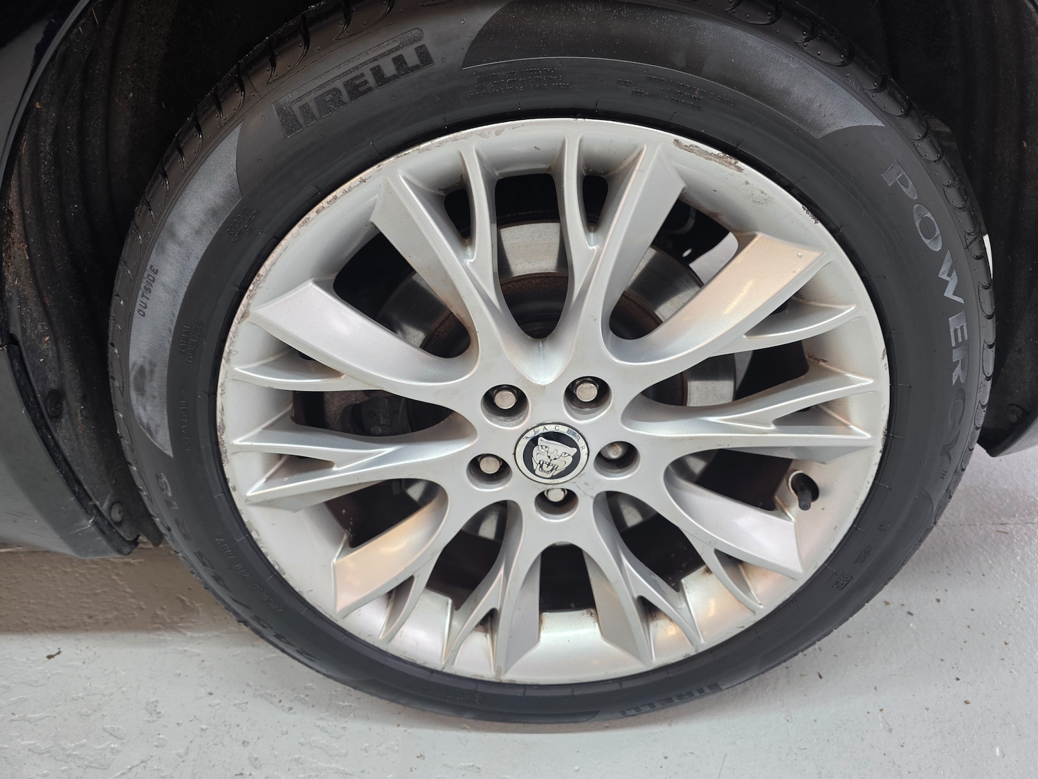 Used Jaguar XF 2012 for sale - 76588735: Photo 17