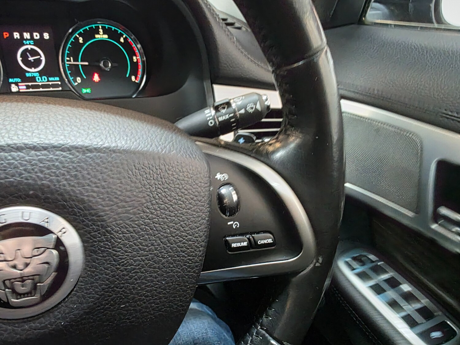 Used Jaguar XF 2012 for sale - 76588735: Photo 40