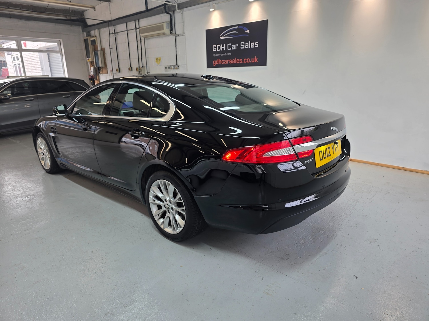 Used Jaguar XF 2012 for sale - 76588735: Photo 7