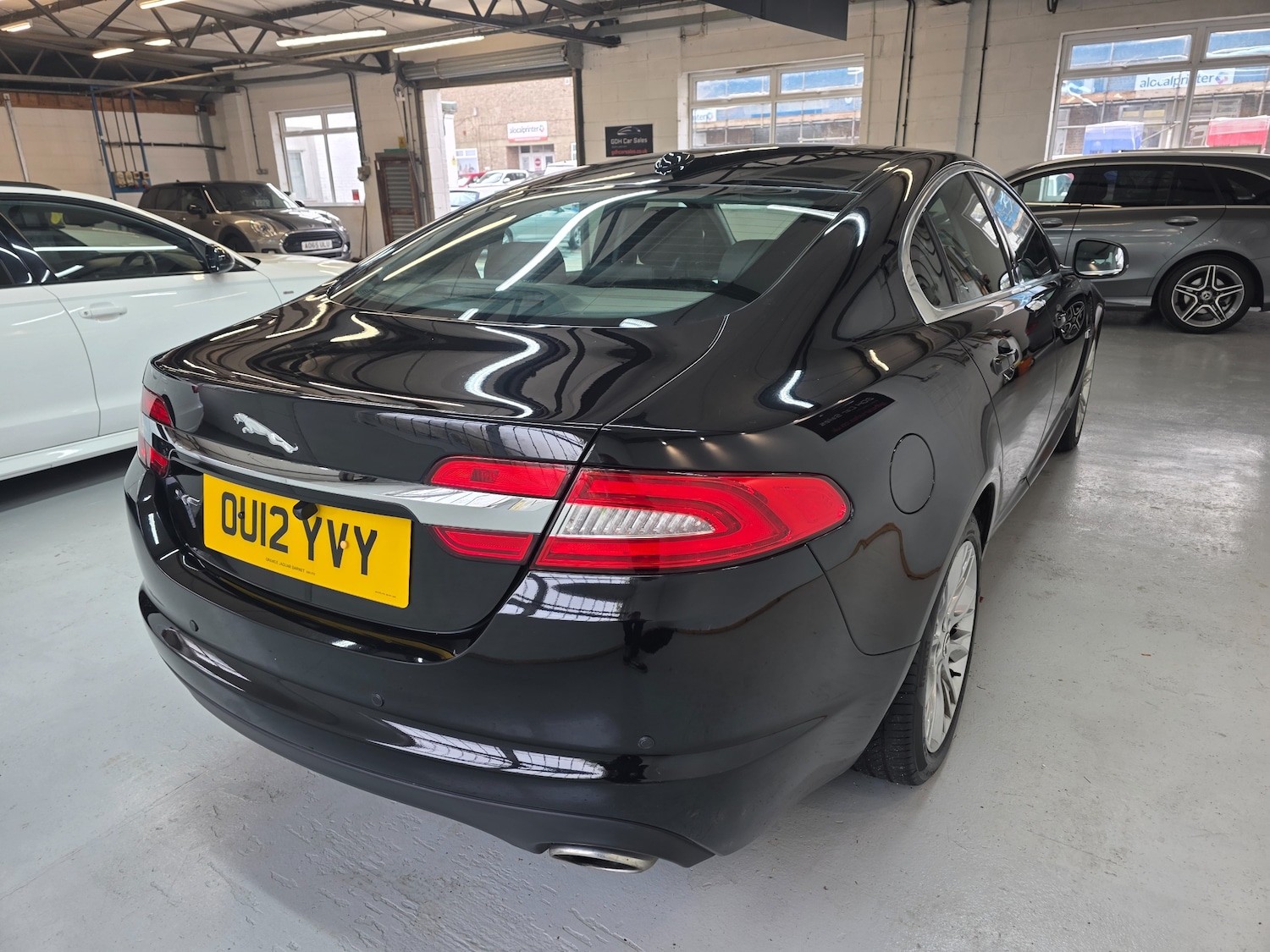 Used Jaguar XF 2012 for sale - 76588735: Photo 9