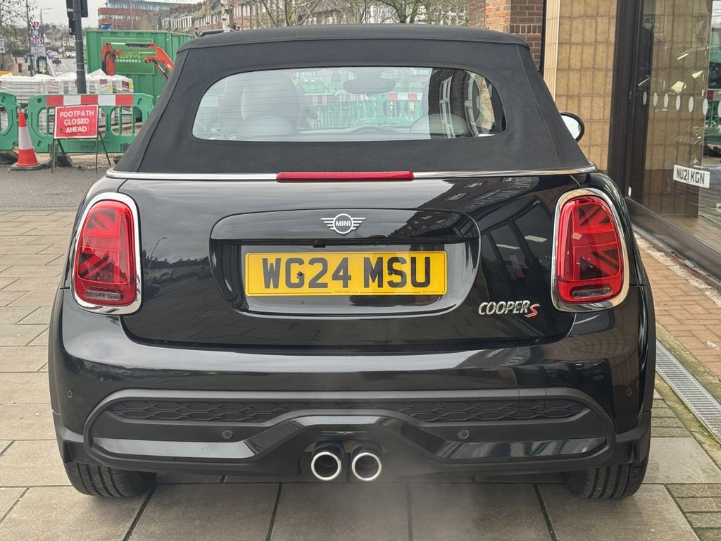 Used MINI Convertible 2024 for sale - 77452388: Photo 10