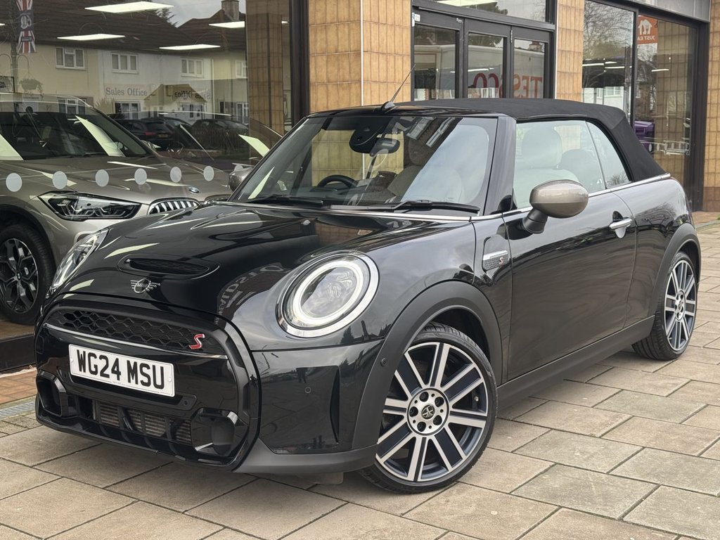 Used MINI Convertible 2024 for sale - 77452388: Photo 11