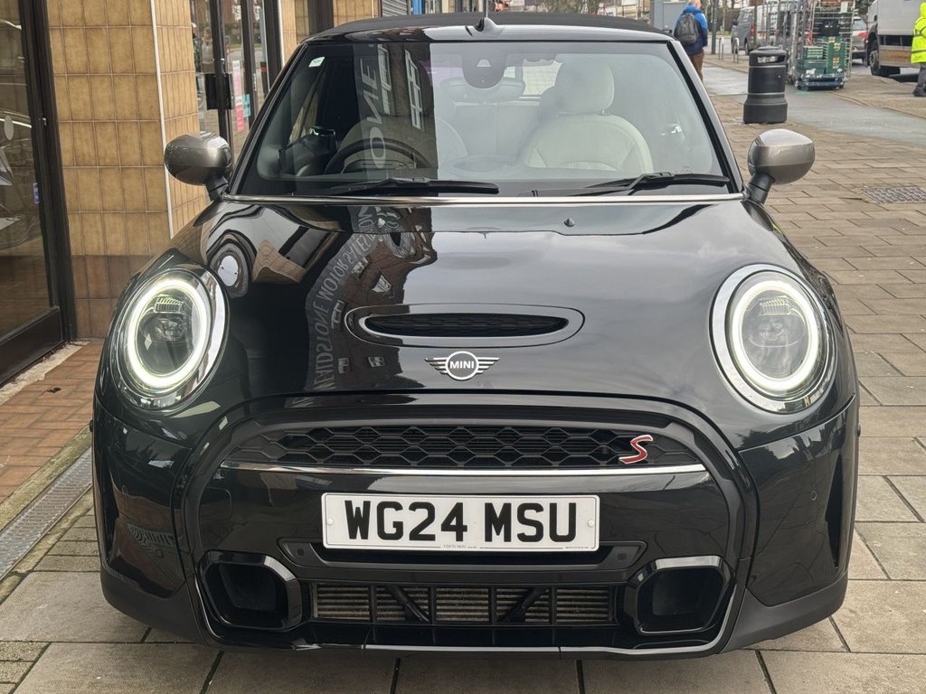 Used MINI Convertible 2024 for sale - 77452388: Photo 12