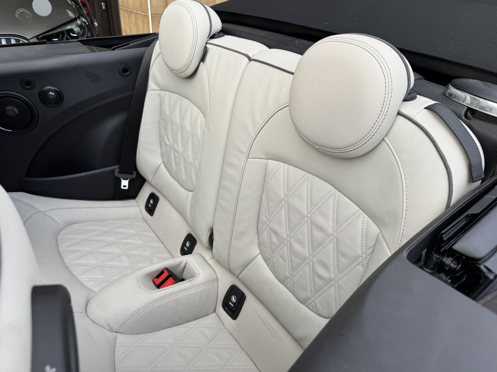 Used MINI Convertible 2024 for sale - 77452388: Photo 4