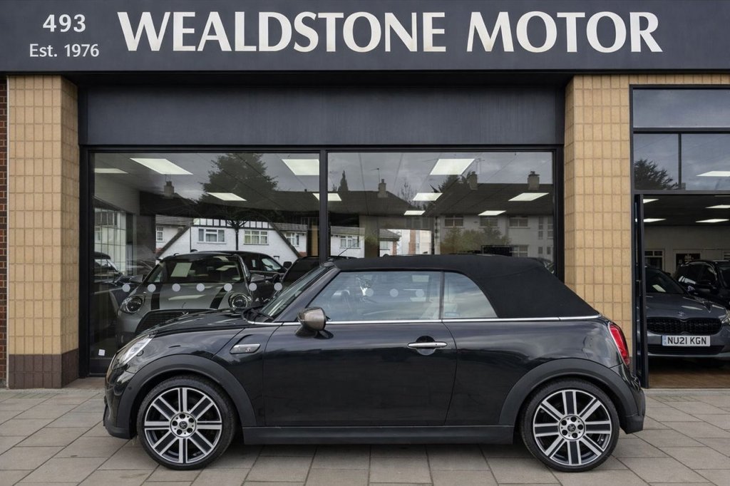 Used MINI Convertible 2024 for sale - 77452388: Photo 5