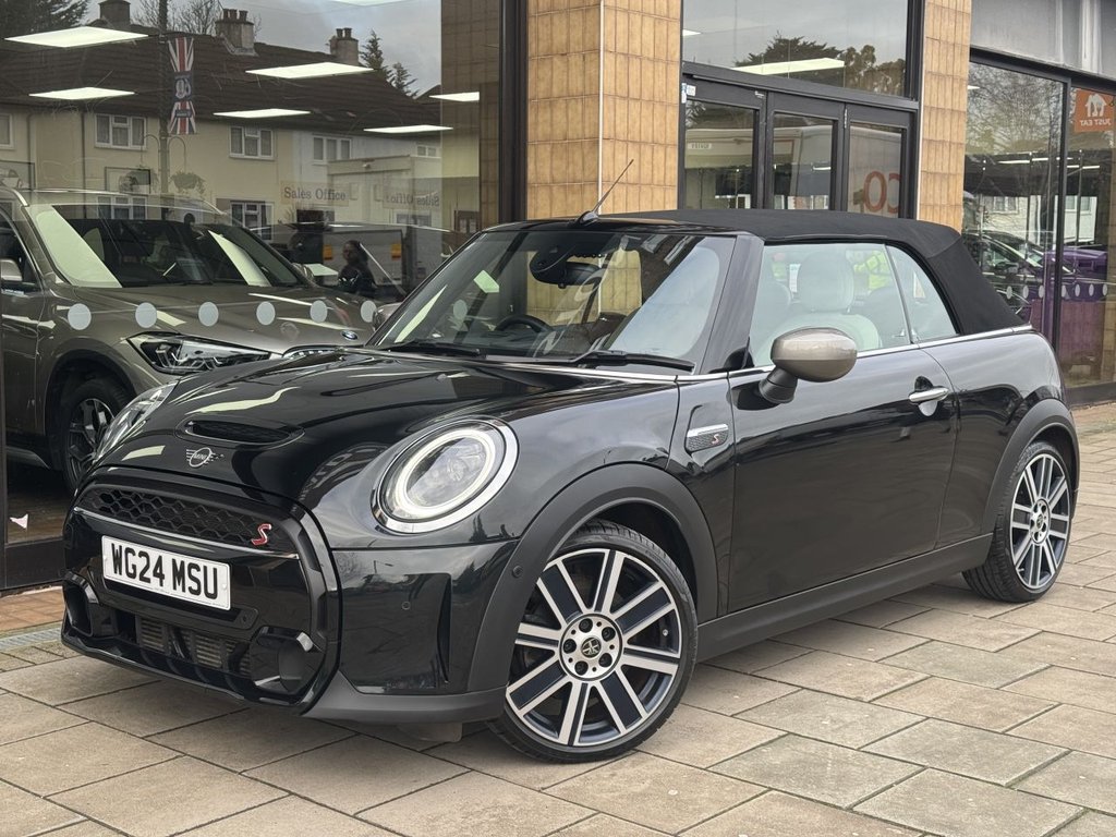 Used MINI Convertible 2024 for sale - 77452388: Photo 9