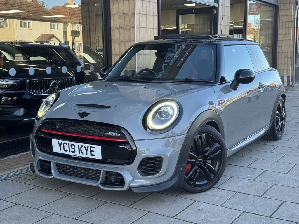Used MINI Hatch 2019 for sale - 77007148: Photo 1