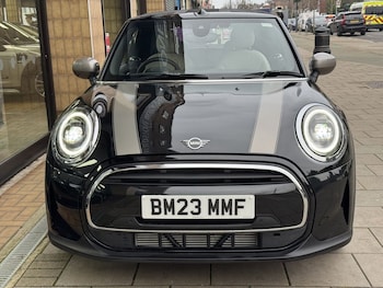 Used MINI Convertible 2023 for sale - 76950530: Photo