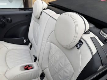 Used MINI Convertible 2024 for sale - 78658758: Photo