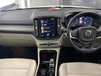 Used Volvo XC40 2020 for sale - 76647299: Photo