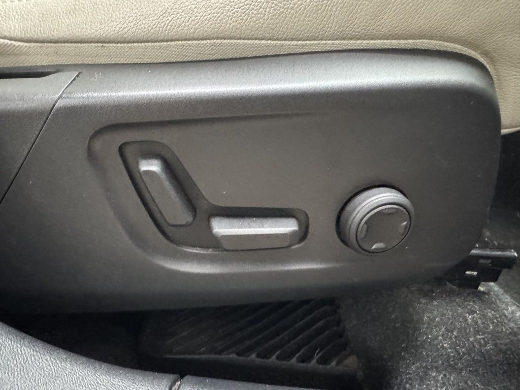 Used Volvo XC40 2020 for sale - 76647299: Photo 6