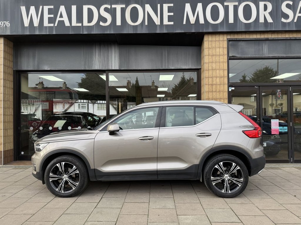 Used Volvo XC40 2020 for sale - 77096501: Photo 3