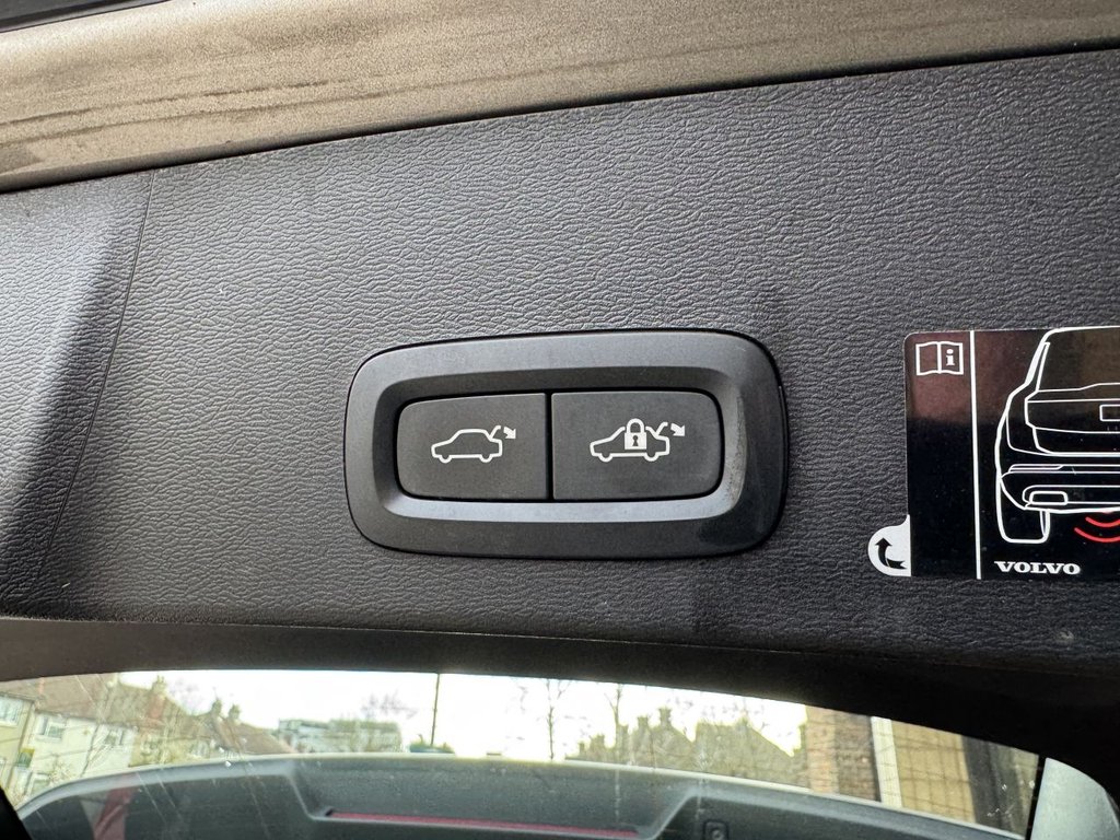 Used Volvo XC40 2020 for sale - 77096501: Photo 7