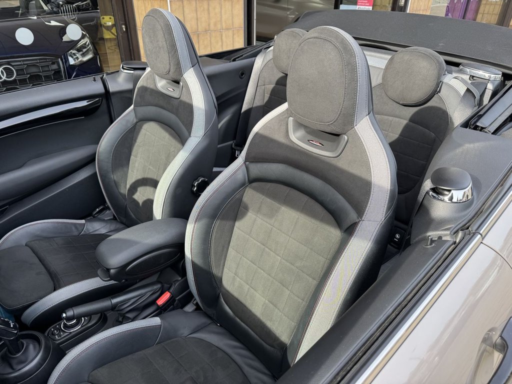 Used MINI Convertible 2023 for sale - 77583539: Photo 16