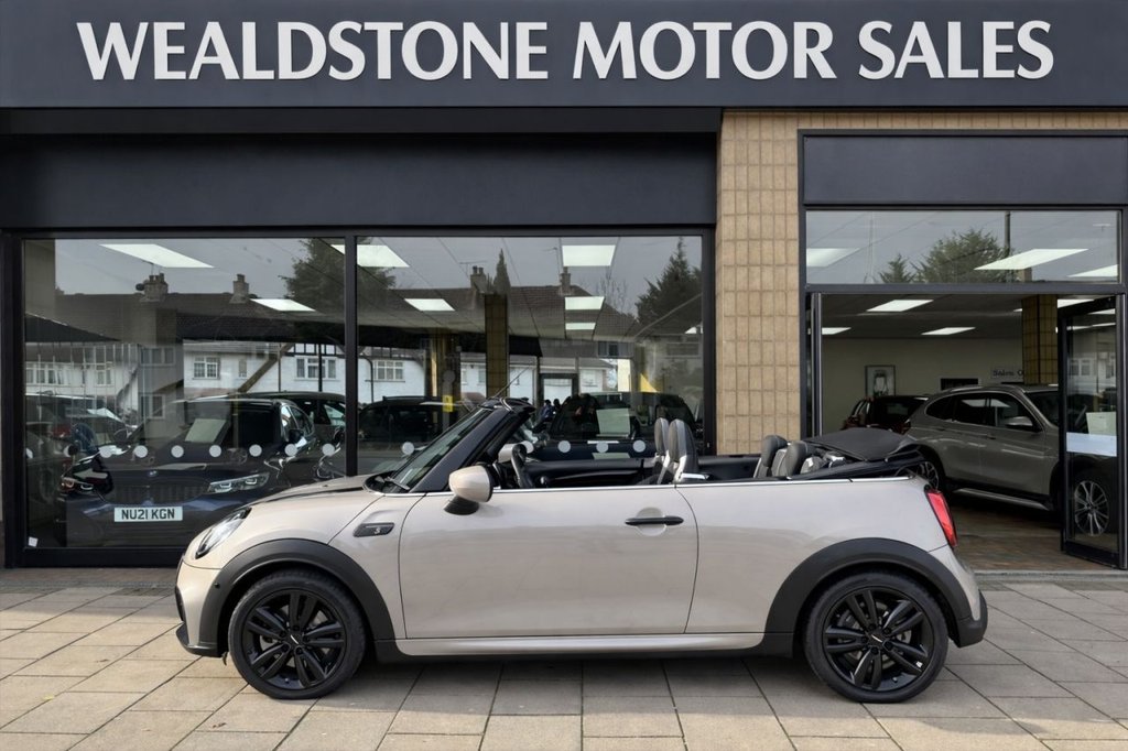 Used MINI Convertible 2023 for sale - 77583539: Photo 4