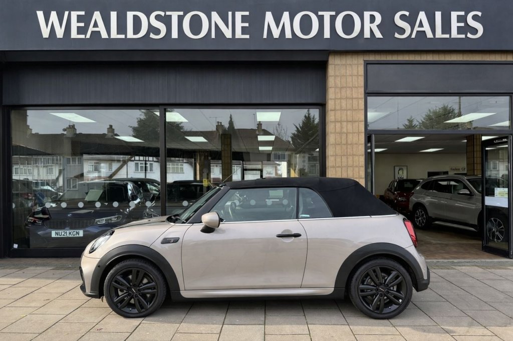 Used MINI Convertible 2023 for sale - 77583539: Photo 7