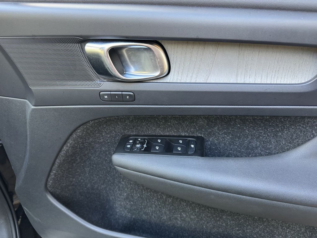 Used Volvo XC40 2021 for sale - 77031127: Photo 11