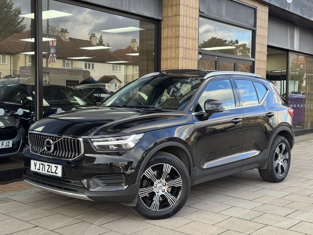 Used Volvo XC40 2021 for sale - 77031127: Photo 2