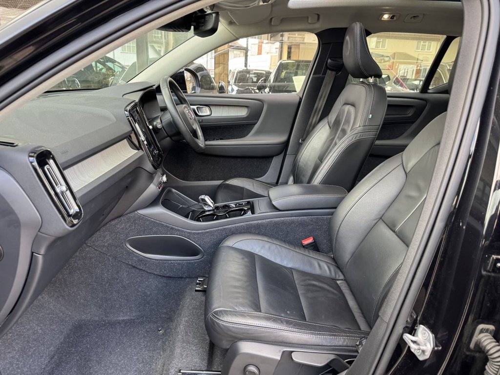 Used Volvo XC40 2021 for sale - 77031127: Photo 4