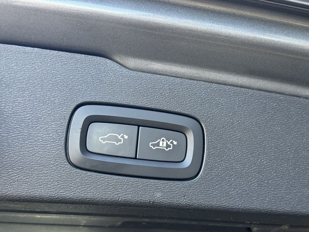 Used Volvo V60 2020 for sale - 77765222: Photo 11