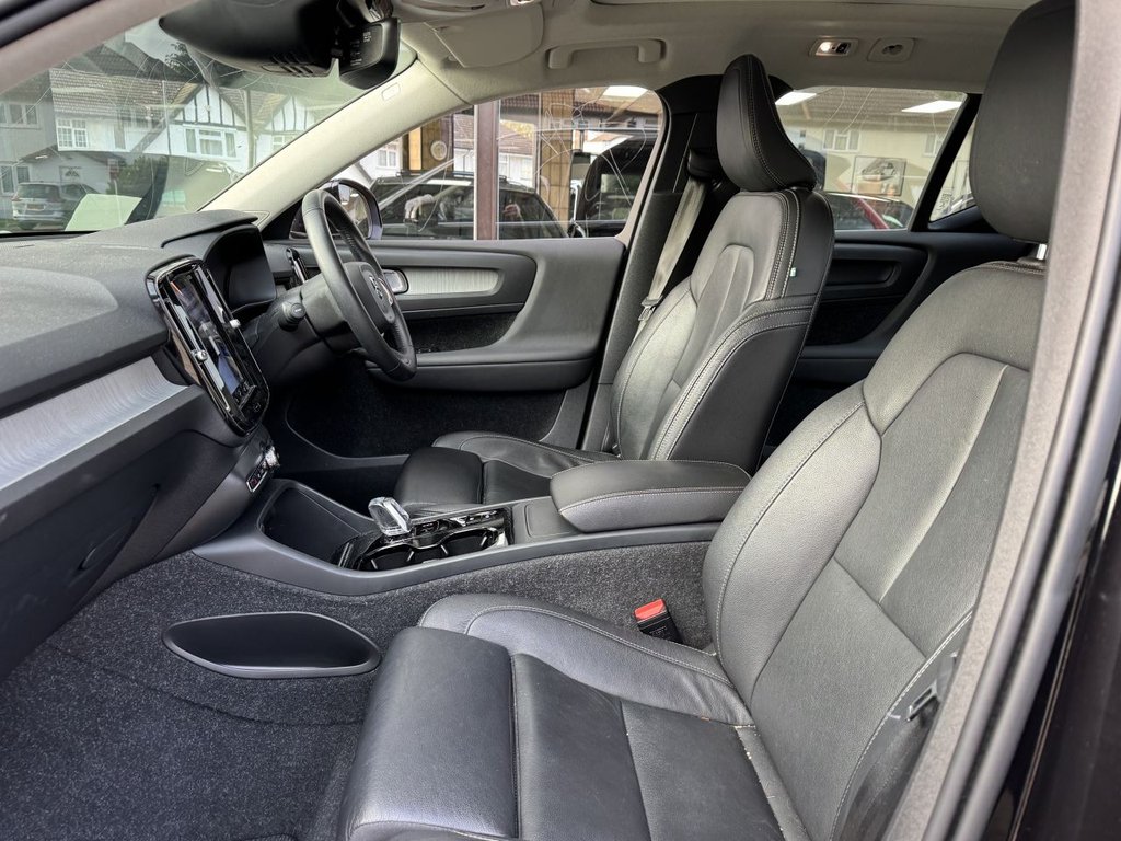 Used Volvo XC40 2021 for sale - 76665486: Photo 3