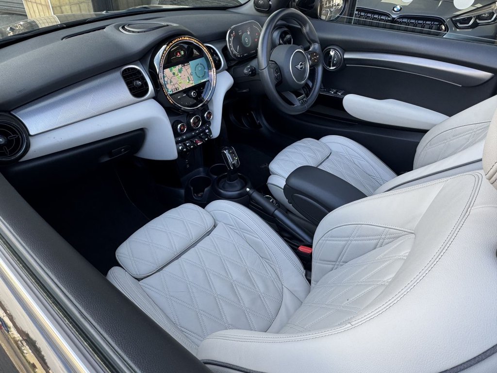 Used MINI Convertible 2023 for sale - 78069145: Photo 5