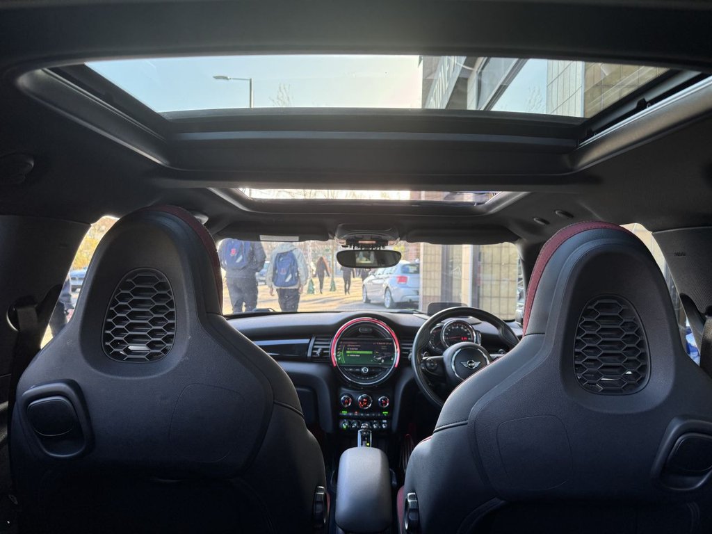 Used MINI Hatch 2019 for sale - 77096298: Photo 2