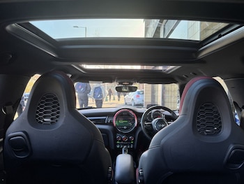 Used MINI Hatch 2019 for sale - 77096298: Photo