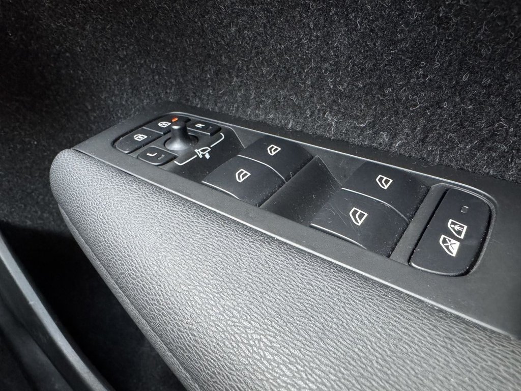 Used Volvo XC40 2020 for sale - 77075467: Photo 15