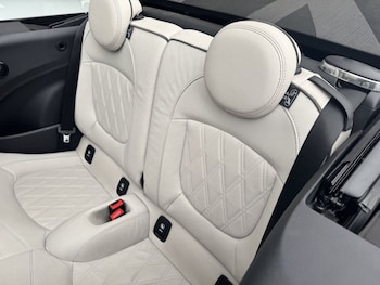 Used MINI Convertible 2023 for sale - 78544142: Photo