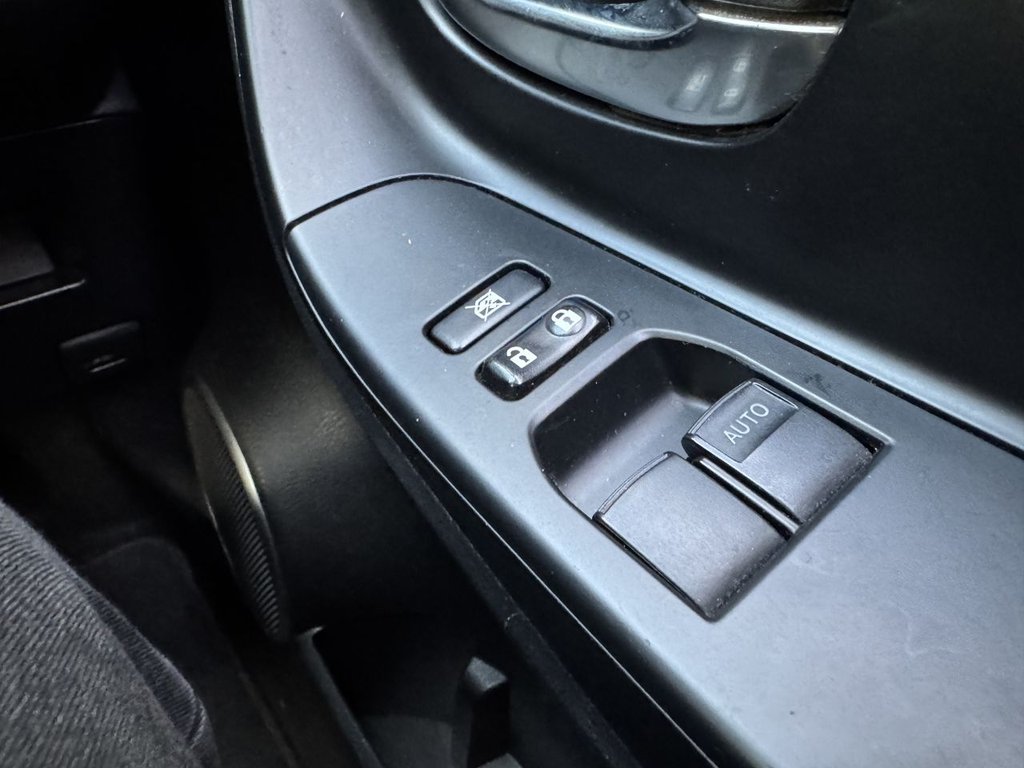 Used Toyota Yaris 2015 for sale - 77263351: Photo 10