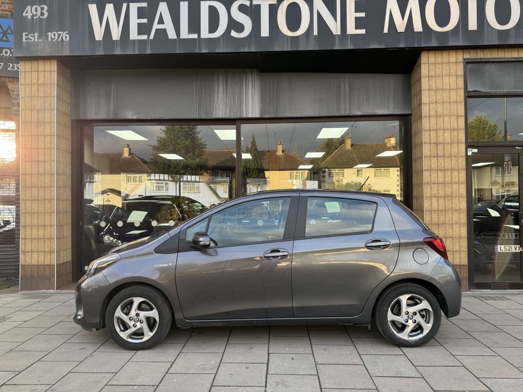 Used Toyota Yaris 2015 for sale - 77263351: Photo 4