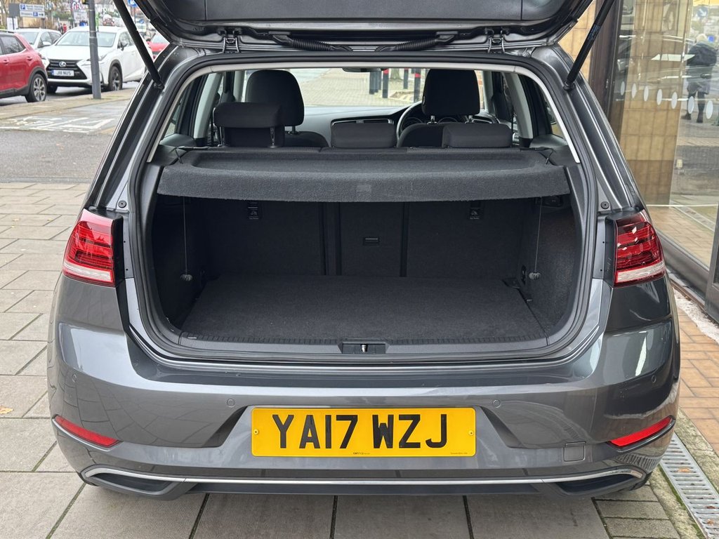Used Volkswagen Golf 2017 for sale - 76973658: Photo 14